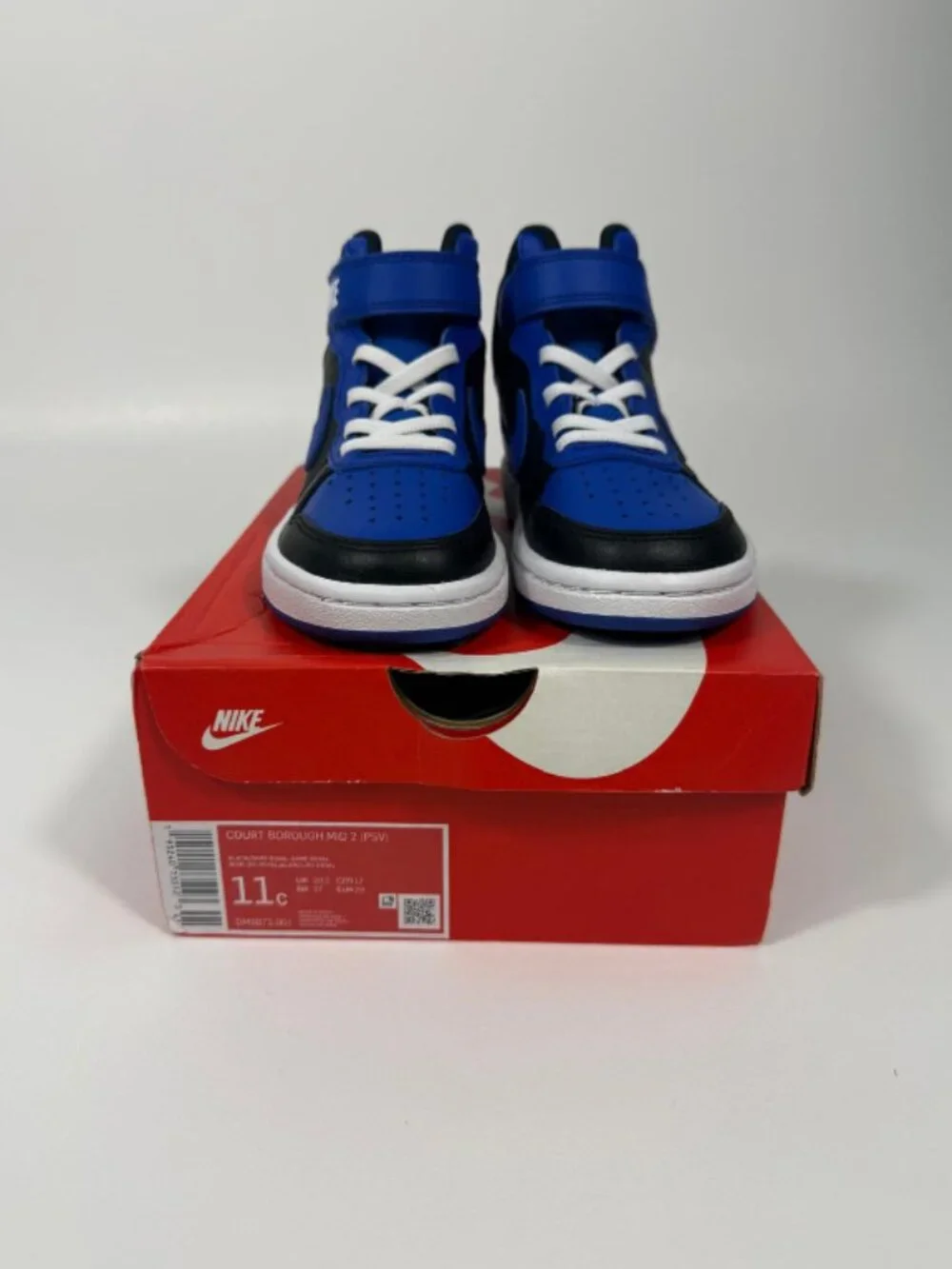 Nike Youth Boy's' Court Borough Mid 2 Size 11C